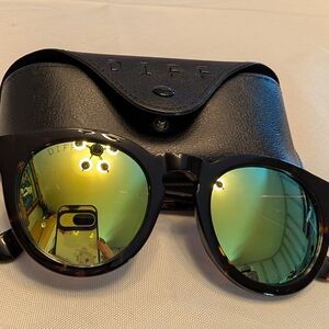Diff Eyewear DIME Sunglasses Polarized TO-GD020P Wild+Free Mirrored Lense